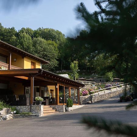 Hotel & Spa Villa De Mestas 메스타스 데 콘 외부 사진