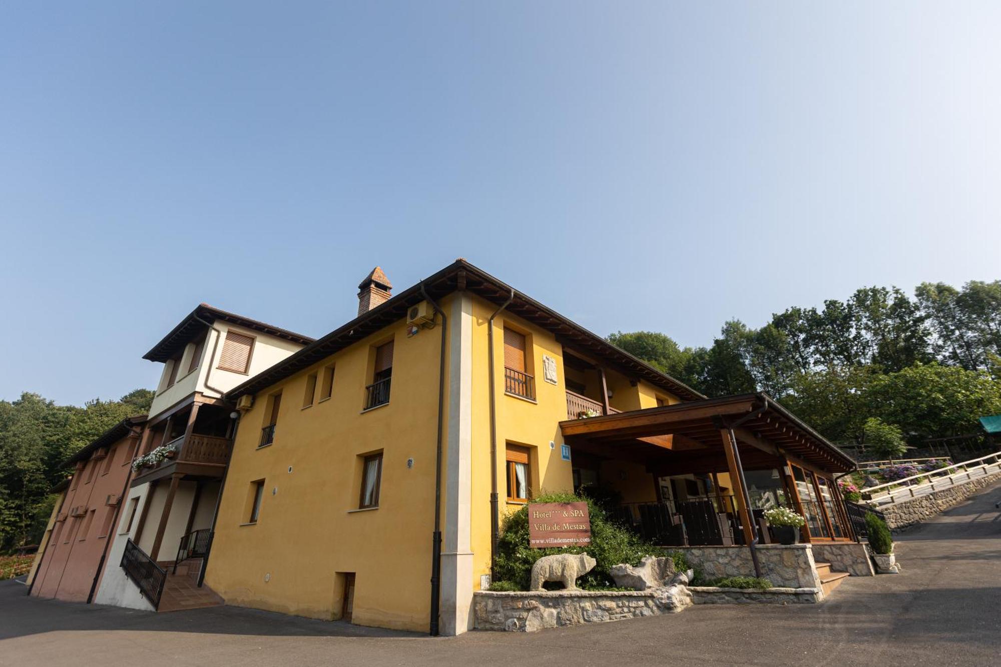 Hotel & Spa Villa De Mestas 메스타스 데 콘 외부 사진