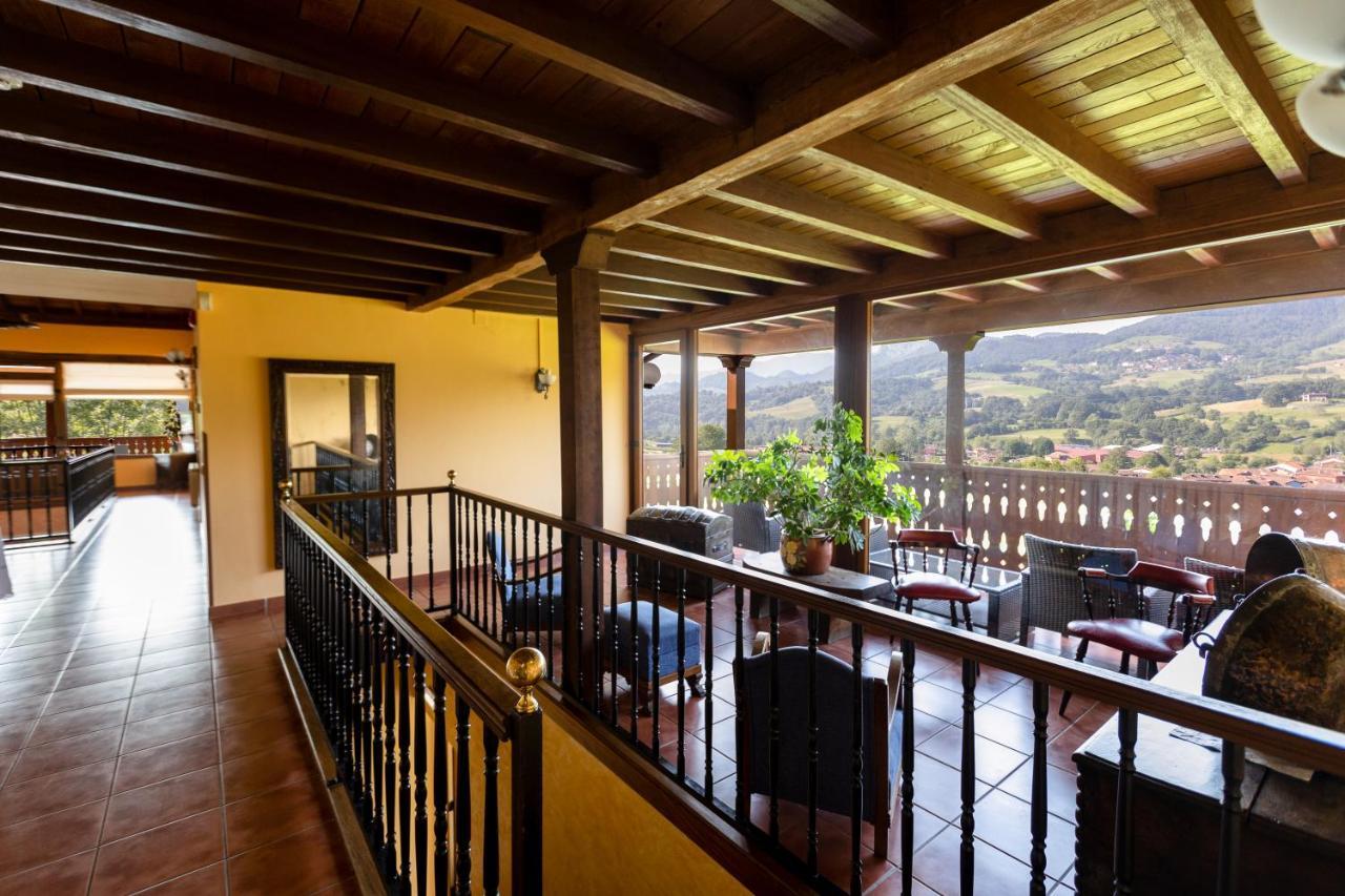 Hotel & Spa Villa De Mestas 메스타스 데 콘 외부 사진