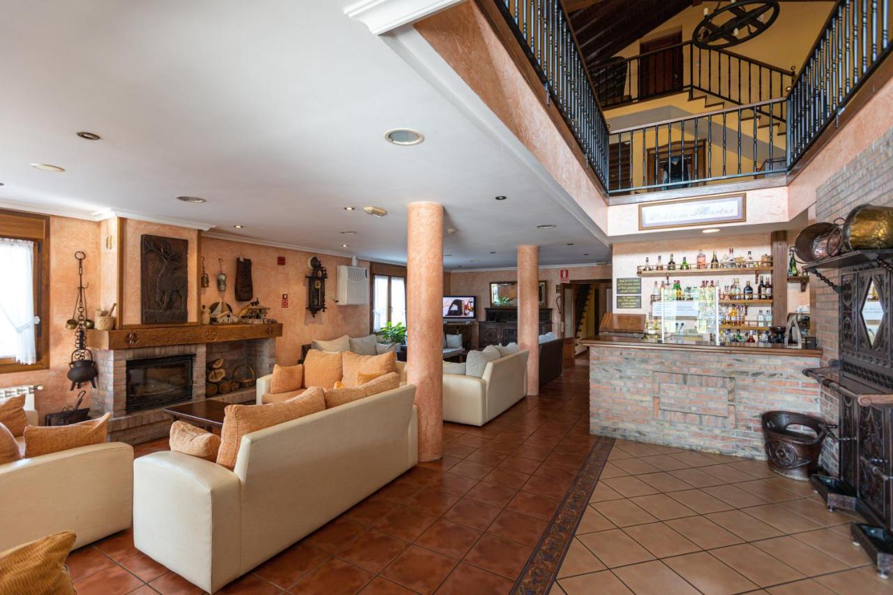 Hotel & Spa Villa De Mestas 메스타스 데 콘 외부 사진