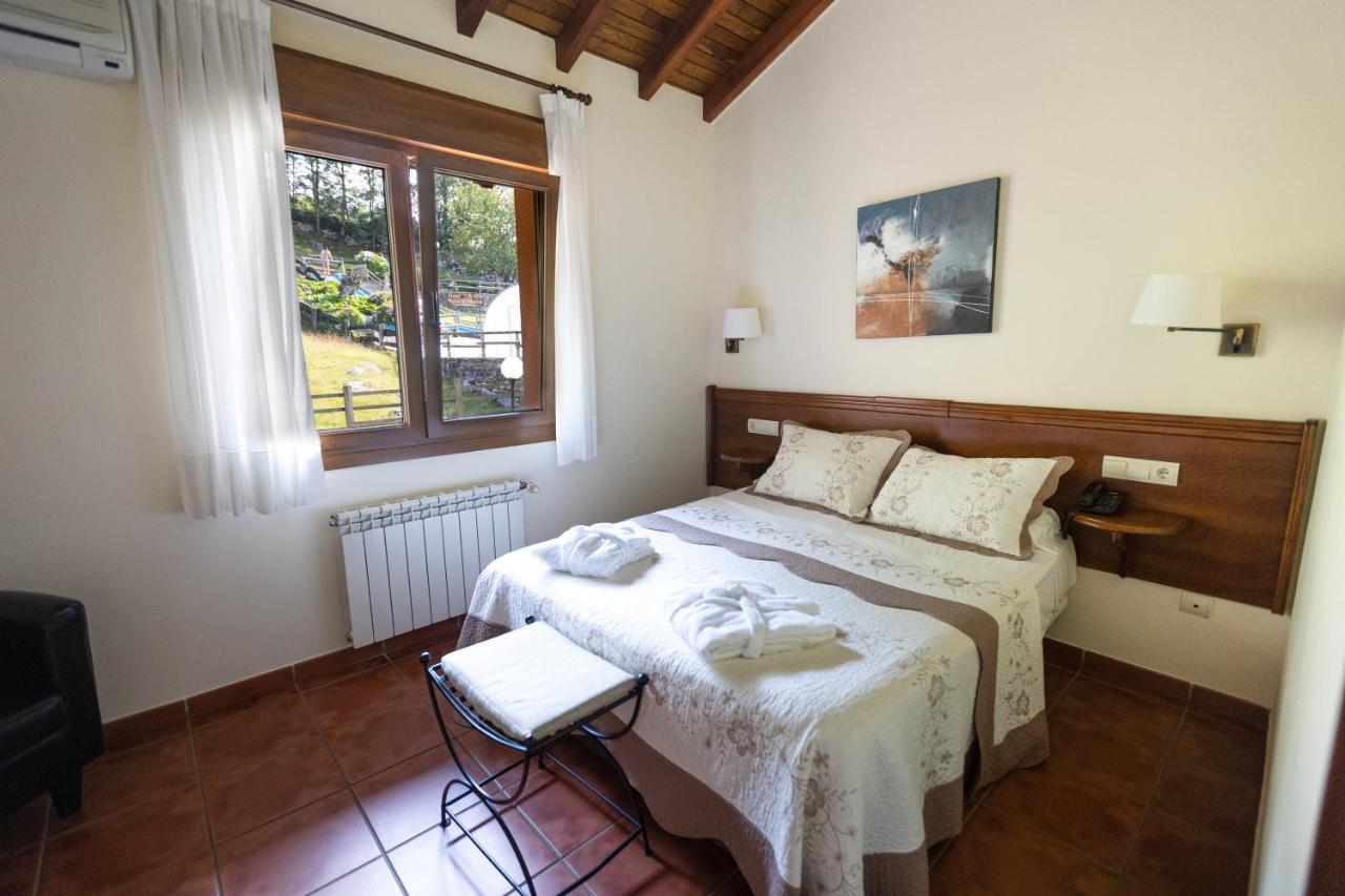 Hotel & Spa Villa De Mestas 메스타스 데 콘 외부 사진
