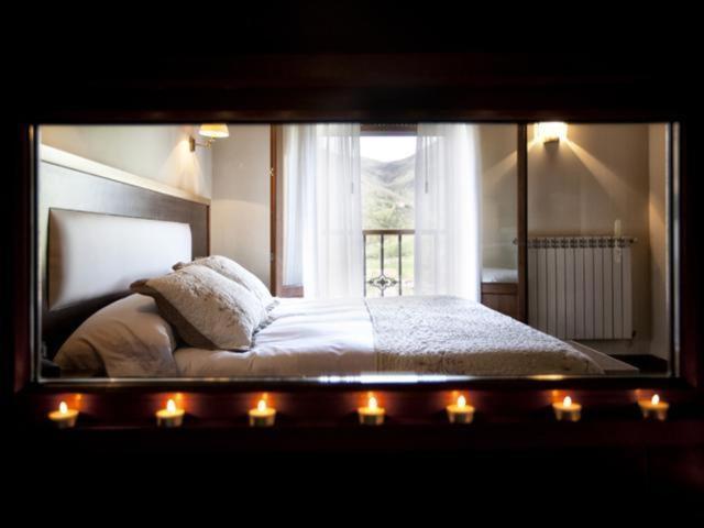 Hotel & Spa Villa De Mestas 메스타스 데 콘 외부 사진